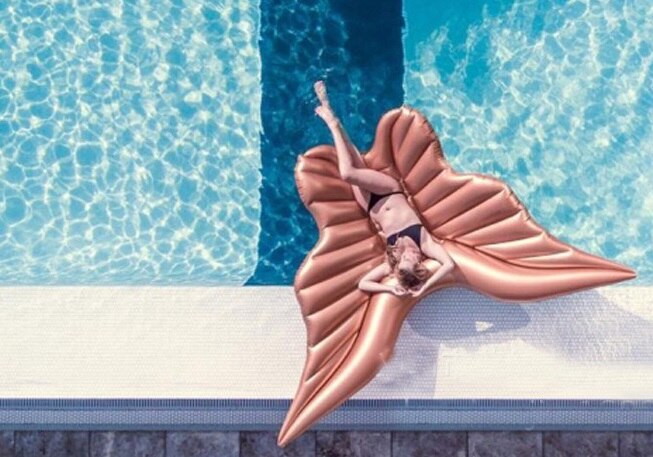 Giant Angel Wings Inflatable Pool Floating Air Mattress Lazy Water Party Toy Riding Butterfly Swimming Ring Piscina 110*180cm