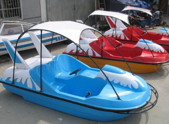 Water pedal boat